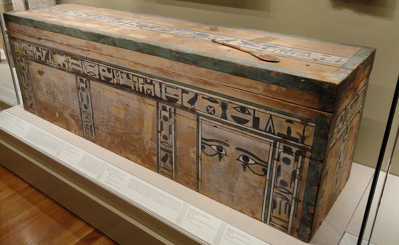 Nut, sarcófagos Coffin-of-senbi-from-meir-xii-dynasty-ancient-egypt1