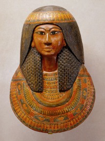 Khonsu's funerary mask. XIX Dynasty. Metropoliltan Museum of New York. Photo: www.metmuseum.org